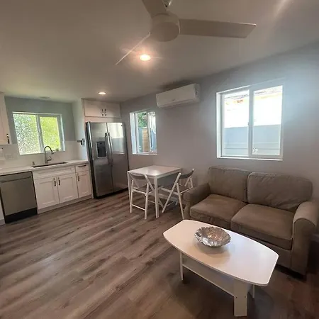 New Peaceful Guesthouse